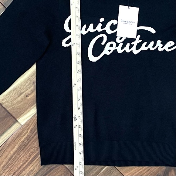 NWT Juicy Couture Size Medium Women's Cursive Logo Black Sweater Lightweight - Picture 4 of 8